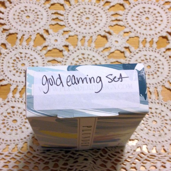 Plunder Earrings - Women's Jewelry, Plunder Daphne earrings - Picture 6 of 7